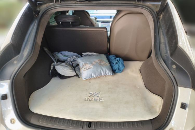 Used IM LS7 2023 100kWh Pro All-Wheel-Drive Version
