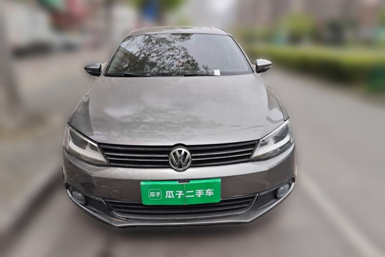 Used Volkswagen Sagitar 2014 1.6L Automatic Comfort Model Front