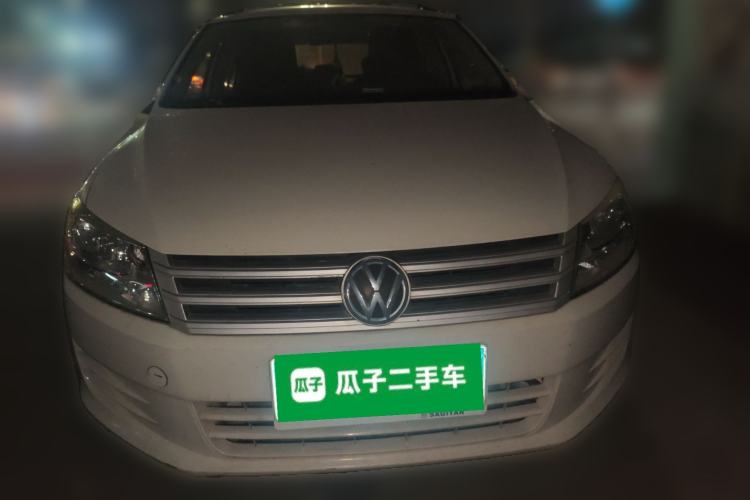 Used Volkswagen Santana 2015 1.6L Manual Fashion Edition Front