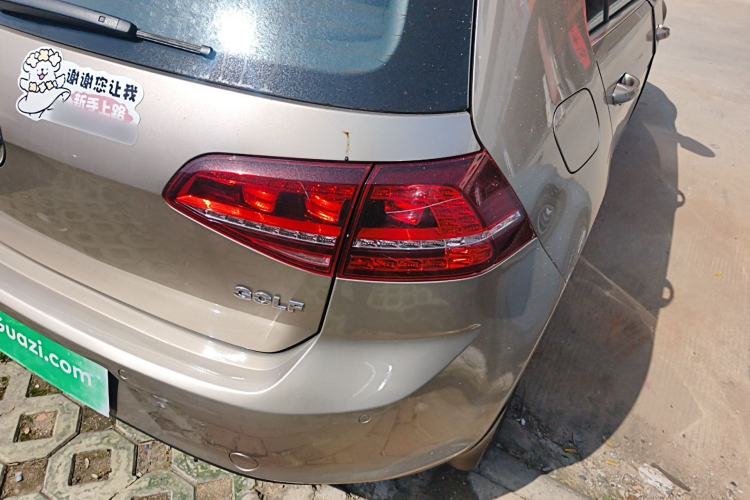 Used Volkswagen Golf 2017 1.6L Automatic Comfort Million-Vehicle Anniversary Edition