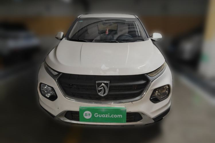 Used Baojun 510 2017 1.5L manual Comfort trim