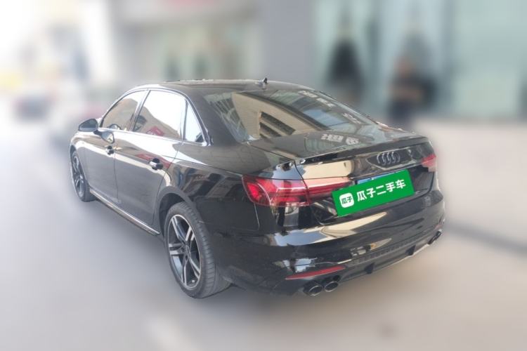 Used Audi A4L 2022 40 TFSI Luxury Dynamic Model Rear Left 45 Deg