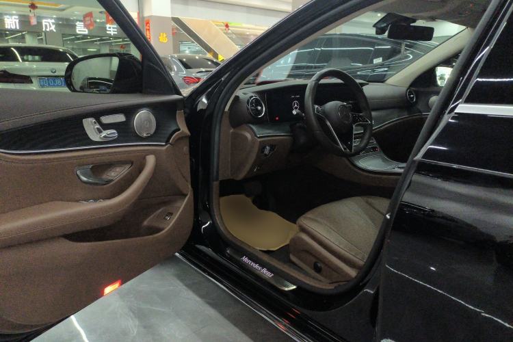 Used Mercedes-Benz E-Class 2023 Updated E 300 L Luxury Edition
