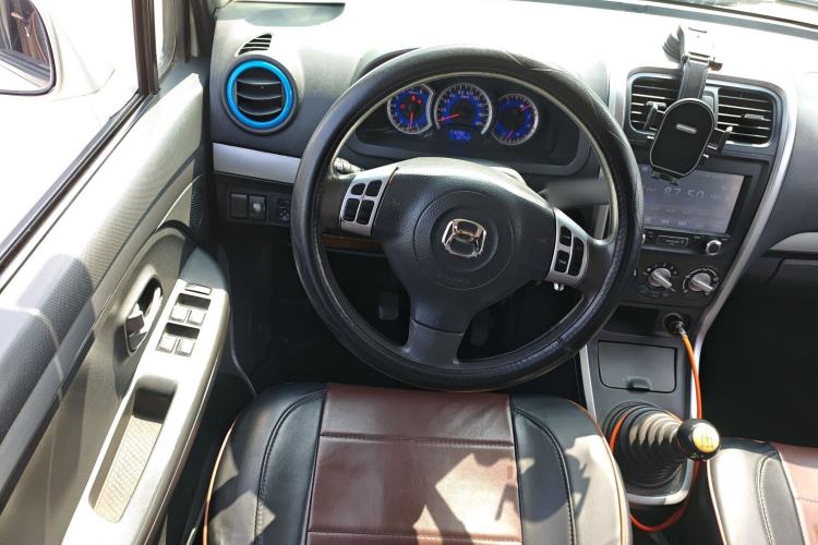 Used Suzuki Wagon R X5 2013 Cruise Edition 1.4L VVT Standard Model