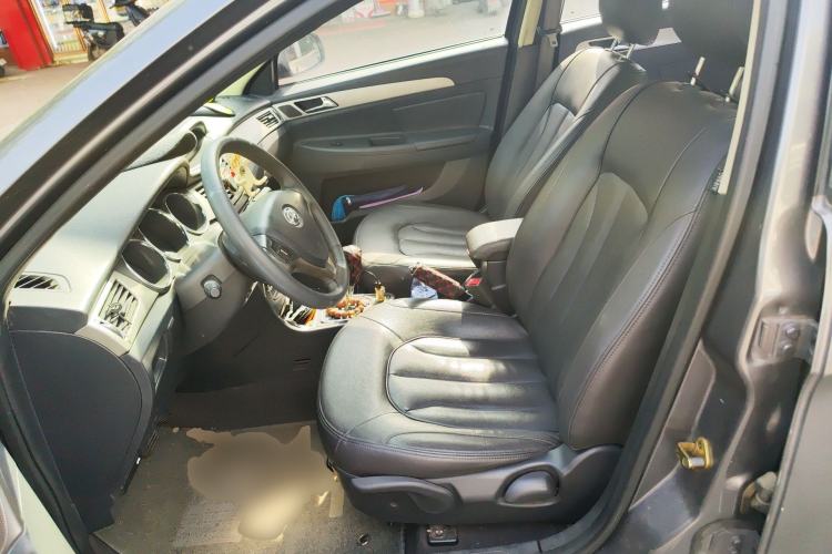 Used Dongfeng Aeolus H30 2012 1.6L Automatic Prestige Model
