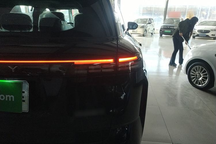 Used Chery Tiggo 7 C-DM 2025 1.5T 120KM Luxury Trim