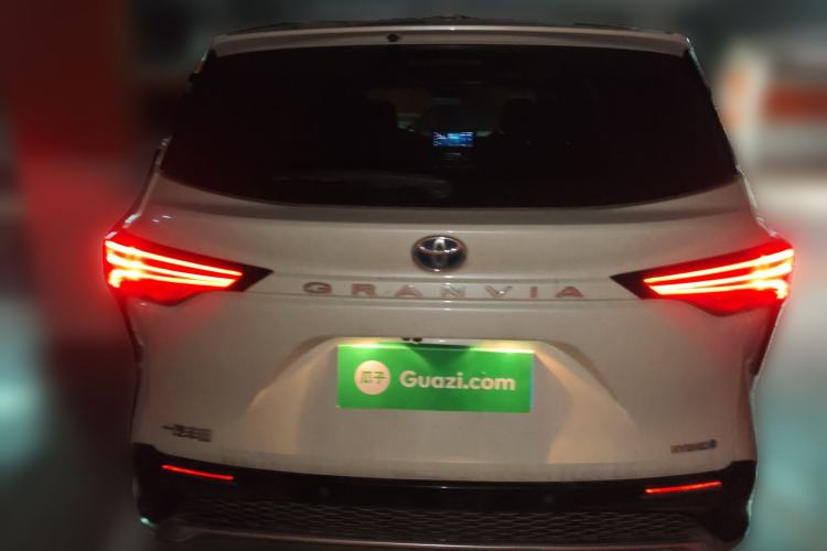 Used Toyota Granvia 2023 2.5L Hybrid Flagship VIP Edition Rear