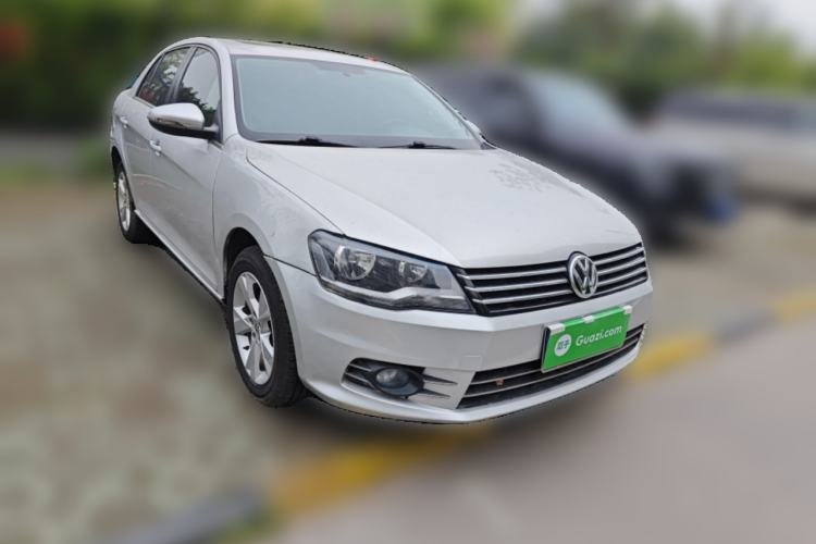 Used Volkswagen Bora 2014 1.6L Automatic Comfort Model Front Right 45 Deg