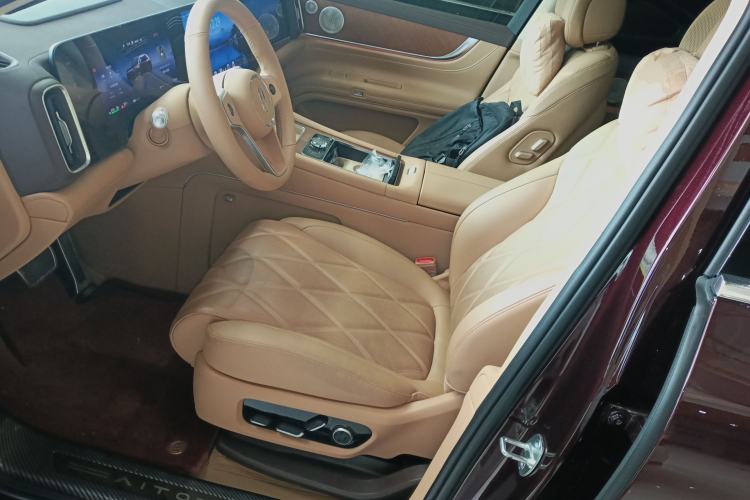 Used Hima AITO M9 2025 Extended-Range Ultra Version 52 kWh 6-Seater Left Front Seat