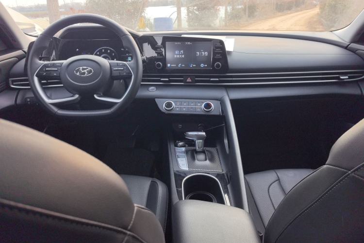 Used Hyundai Elantra 2022 1.5L CVT GLX Elite Edition