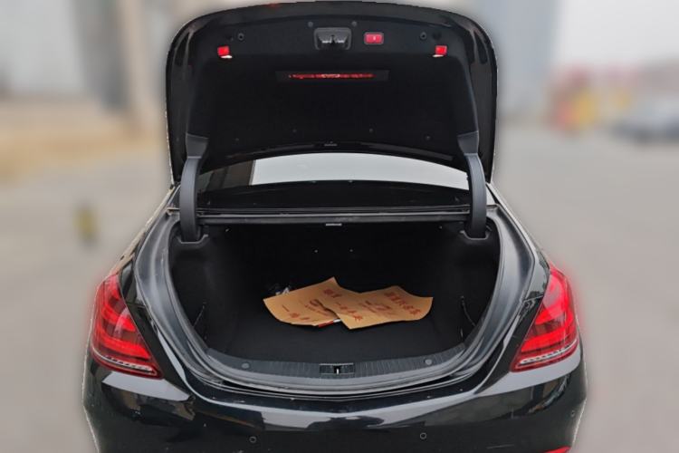 Used Mercedes-Benz S-Class 2018 S 320 L
