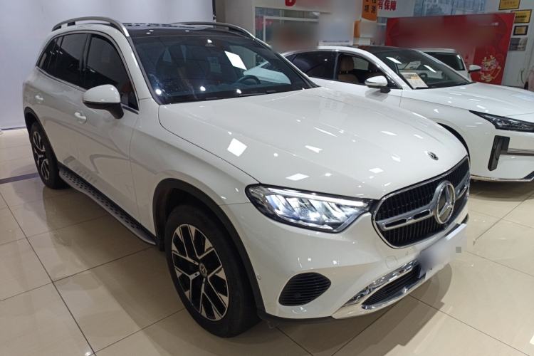 Used Mercedes-Benz GLC 2023 Facelift GLC 260 L 4MATIC Dynamic Version 5 Seats
