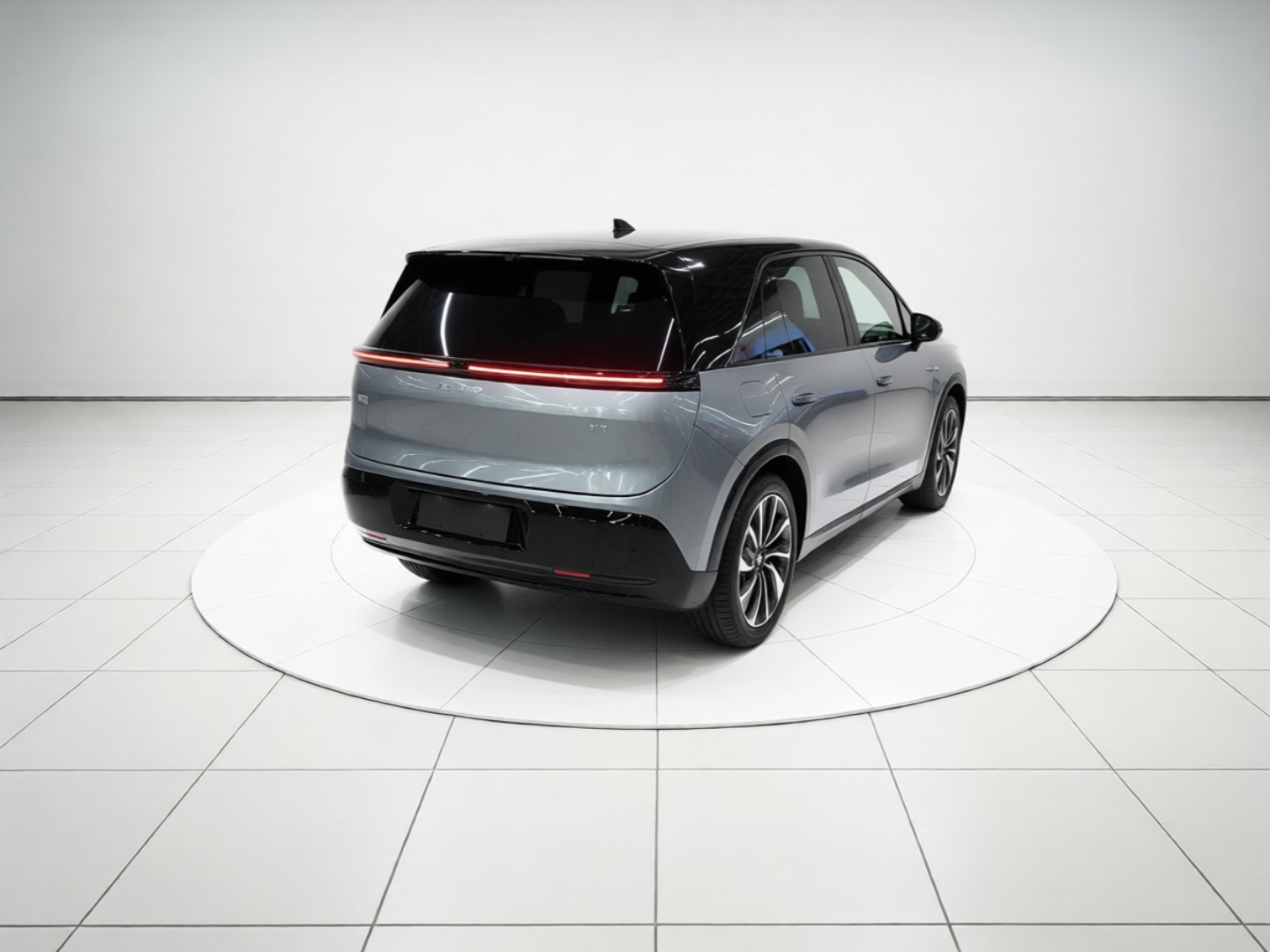 Zeekr MIX 2025 Intelligent Driving Version — снимка 6