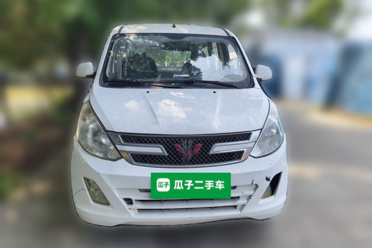 Used Wuling Rongguang V 2016 1.5L Standard Version Front
