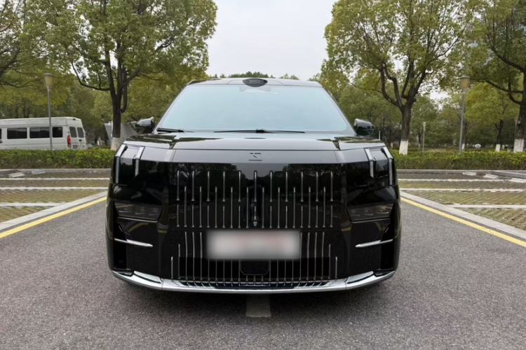 Used Zeekr 009 2024 Six-Seat Executive Version 4WD 108 kWh
