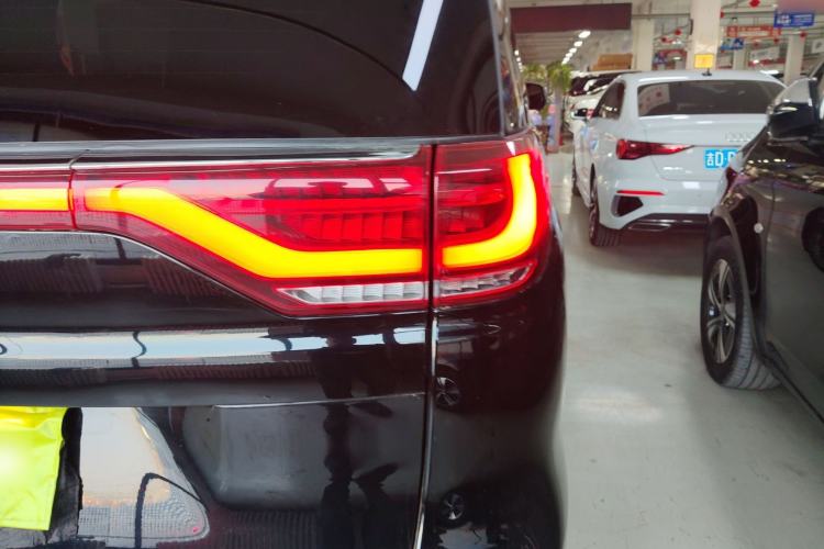 Used GAC Trumpchi M8 2021 Master Series 390T Four-Seat Deluxe Edition Exterior 3