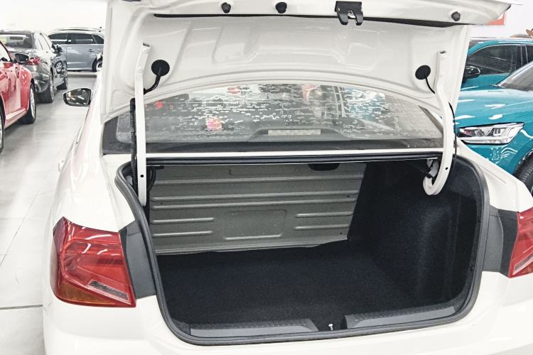 Used Volkswagen Jetta 2017 1.5L Automatic Fashion Model
