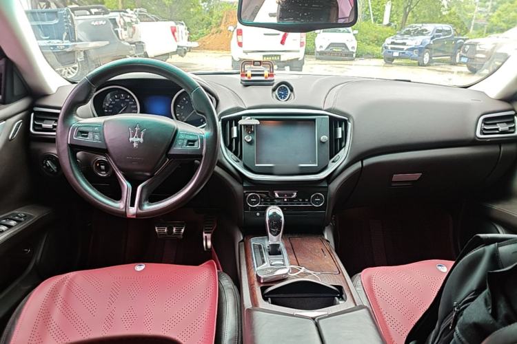 Used Maserati Ghibli 2014 3.0T Standard Edition
