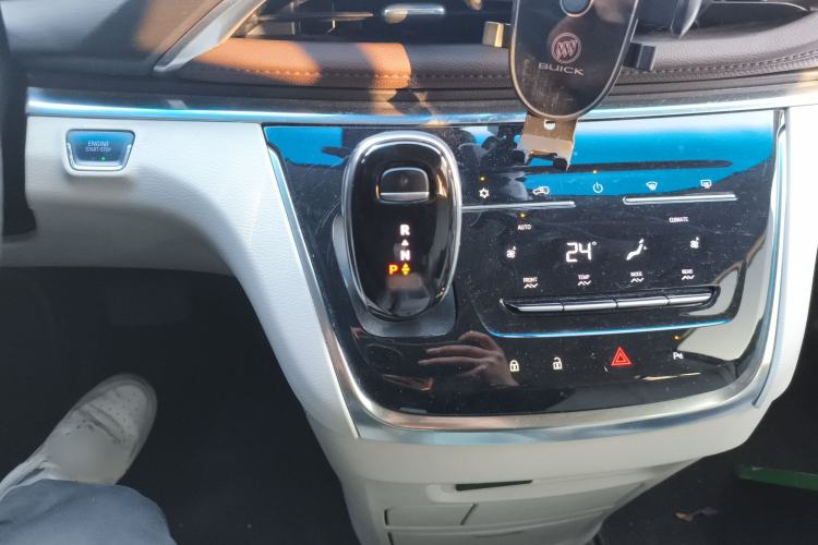 Used Buick GL8 2021 Land Cruiser Executive Class 652T Comfort Model