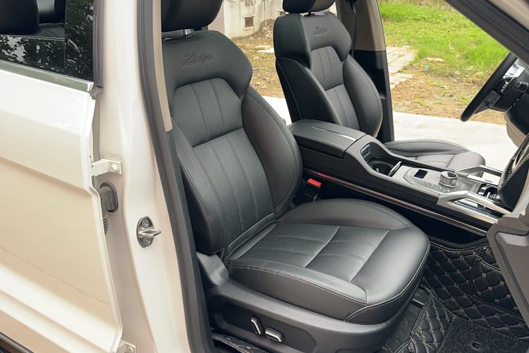 Used Zotye T700 2017 1.8T Dual-Clutch Prestige Model