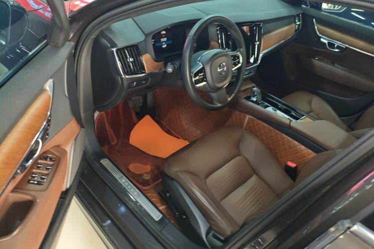 Used Volvo S90 2022 B5 Zhiyi Luxury Edition