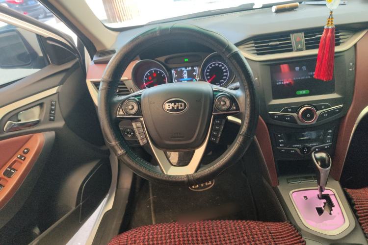 Used BYD G5 2014 1.5TID Automatic Flagship Model