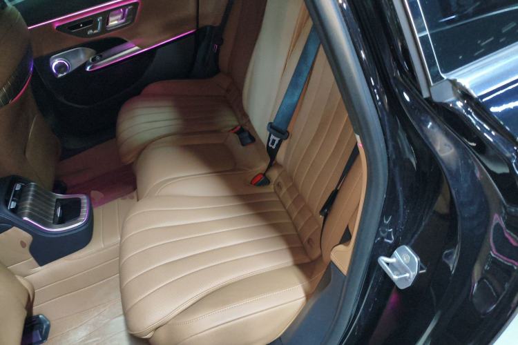 Used Mercedes-Benz E-Class 2024 Facelift E 300 L Luxury Edition