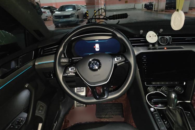 Used Volkswagen FAW-Volkswagen CC 2019 330TSI Glamour Edition China V Standard Steering Wheel
