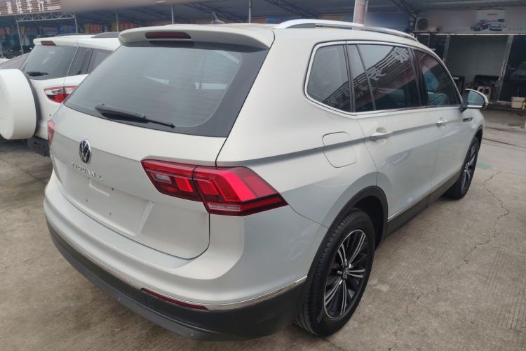 Used Volkswagen Tiguan L 2021 280TSI Automatic Two-Wheel Drive Smart Edition Rear Right 45 Deg