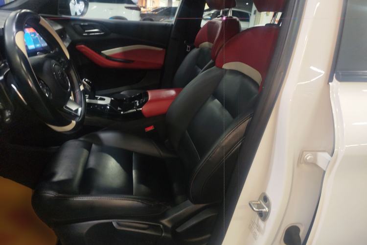 Used MG 5 2022 300TGI DCT Chao Yue Luxury Edition
