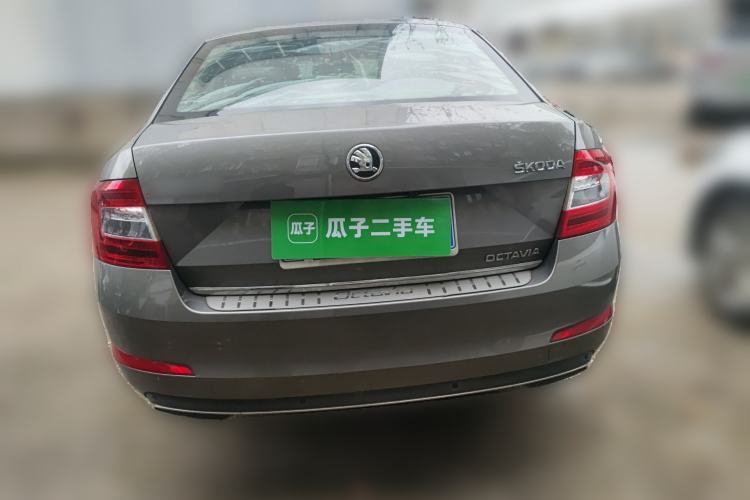 Used Skoda Octavia 2016 1.6L Automatic Smart Drive Edition
