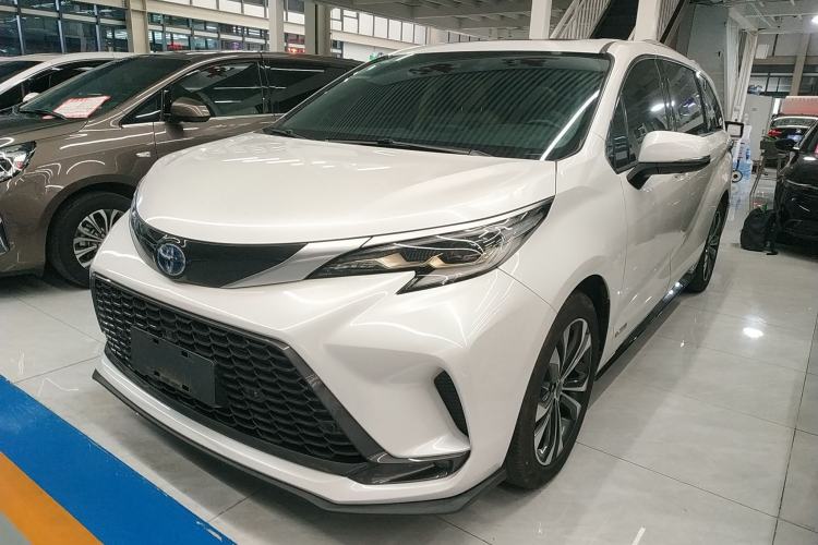 Used Toyota Granvia 2022 2.5L Hybrid Prestige Edition