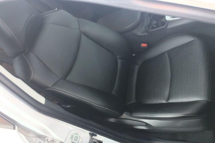 Used Toyota RAV4 2022 Dual-Engine 2.5L E-CVT Two-Wheel Drive Elite Edition
