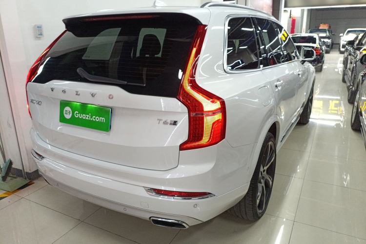 Used Volvo XC90 2018 T6 Prestige 7-Seater Rear Right 45 Deg