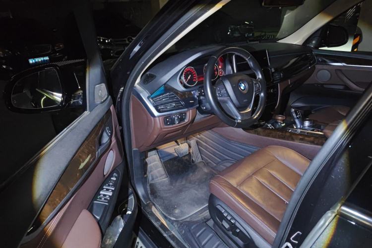 Used BMW X5 2018 xDrive28i
