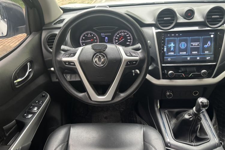 Used Dongfeng Palazzo 2021 1.8T Manual 4x4 Elite Edition Interior 3