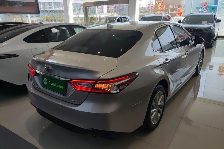 Used Toyota Camry 2021 2.0G Luxury Edition
