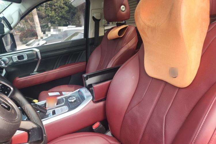 Used Tank 400 New Energy 2024 Hi4-T Off-Road Edition Left Front Seat