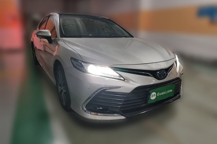 Used Toyota Camry 2021 Dual-Motor 2.5HG Luxury Edition Front Right 45 Deg