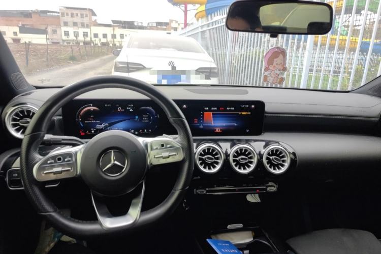 Used Mercedes-Benz A-Class 2022 Revised Version A 200 L Sport Sedan Fashionable Style