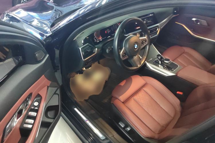 Used BMW 3 Series 2022 Revised 325i M Sport Night Edition Package Driver Seat