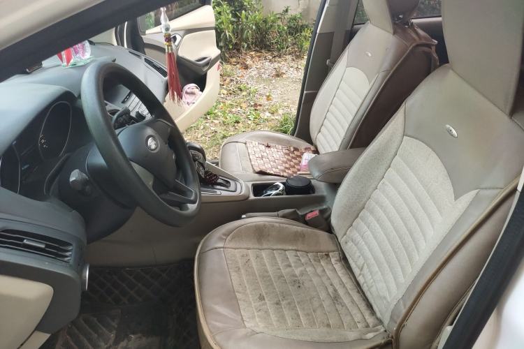 Used Ford Focus 2015 Sedan 1.6L Automatic Comfort Model
