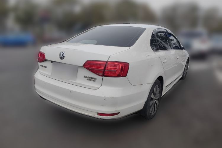 Used Volkswagen Sagitar 2015 230TSI Automatic Luxury Model Rear Right 45 Deg