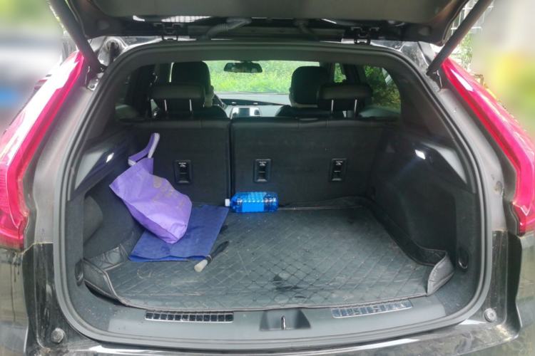 Used Cadillac XT4 2018 28T Two-Wheel Drive Leading Version
