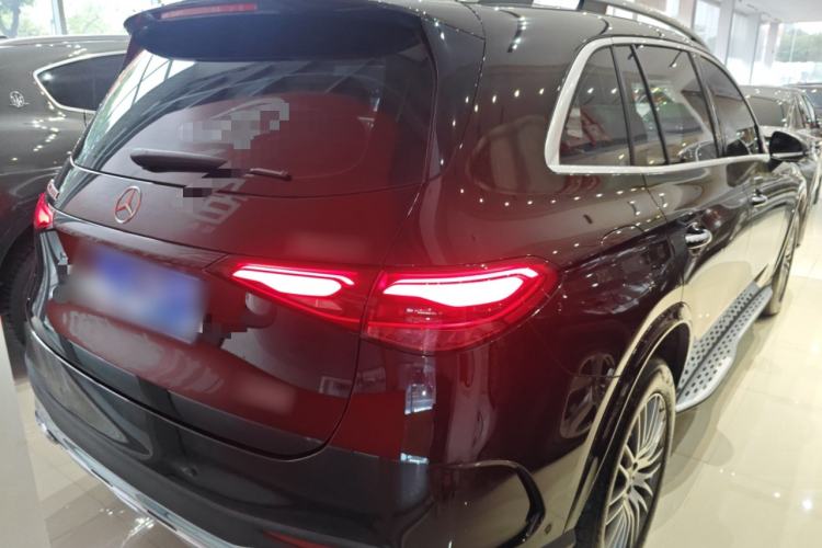 Used Mercedes-Benz GLC 2023 GLC 300 L 4MATIC Dynamic 7-Seater
