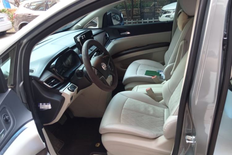 Used Buick GL8 2023 Land Executive Class Smart Enjoyment Model
