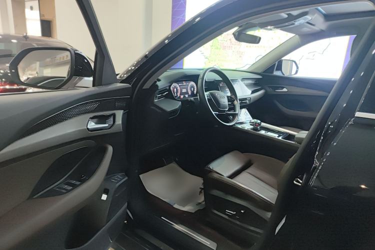 Used Audi Q6 2024 45 TFSI quattro Qiyun Edition Yulin Package 7 Seats
