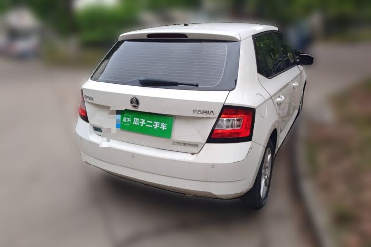 Used Skoda Fabia 2016 1.4L Automatic Car Enjoy Edition