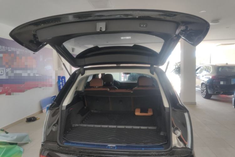 Used Audi Q7 2023 45 TFSI quattro S line Sport model
