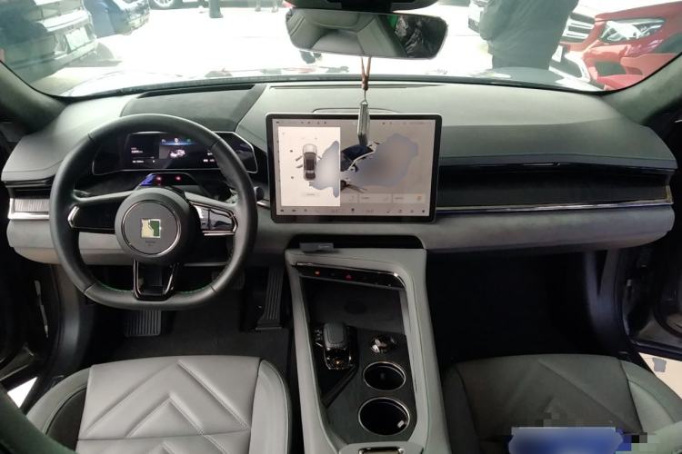 Used Zeekr 001 2022 Long-Range Dual-Motor WE Edition Center Console